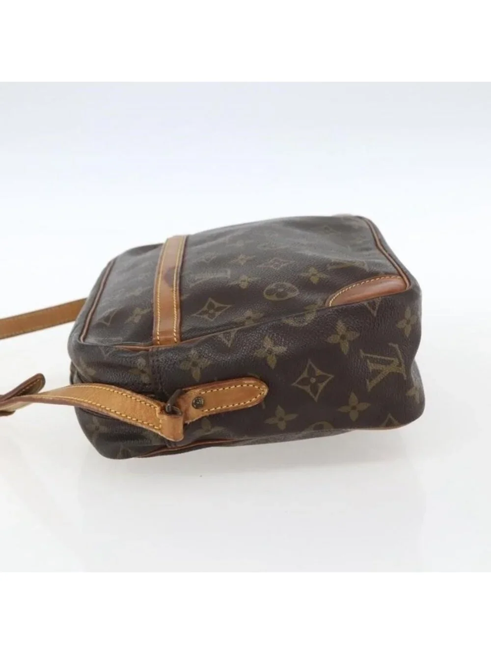 Authentic LOUIS VUITTON Monogram Trocadero 30 Shoulder Bag M51272 LV - Picture 10 of 16